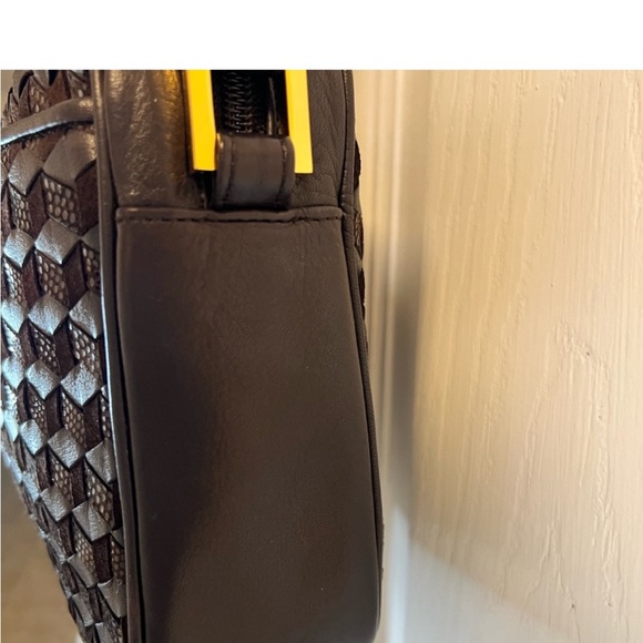 🩷 Vintage Aspects by Lisette crossbody purse brown💚
woven leather design🩷 - Picture 4 of 15